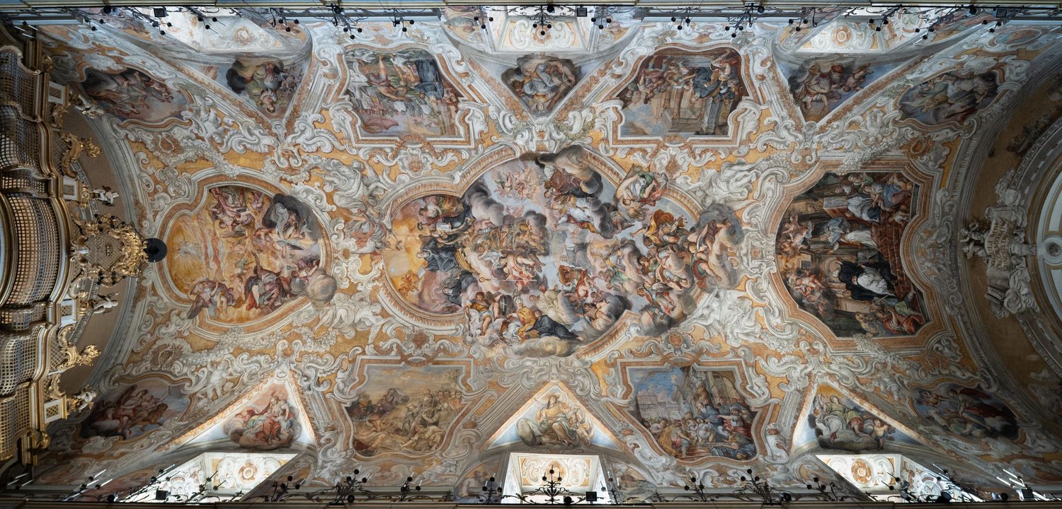 Catania, Chiesa di San Benedetto, volta affrescata da Giovanni Tuccari (1726-1729) con le Storie di San Benedetto e il suo Trionfo.